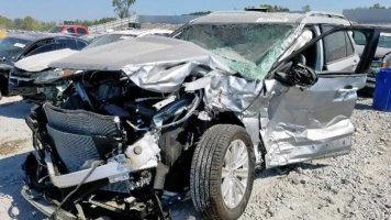 crashed-2020-ford-explorer-for-sale.jpg